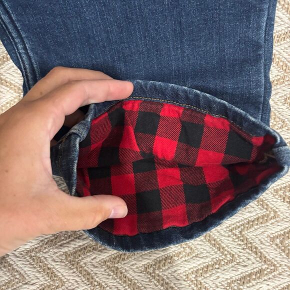 Duluth Trading Co Daily Denim Flannel Lined Straight Leg Jeans - Picture 9 of 11